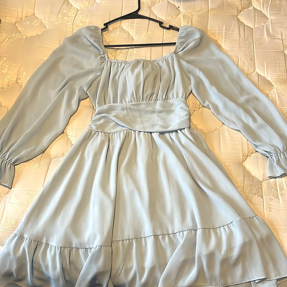 Light blue flowy medium sized dress from Amazon.